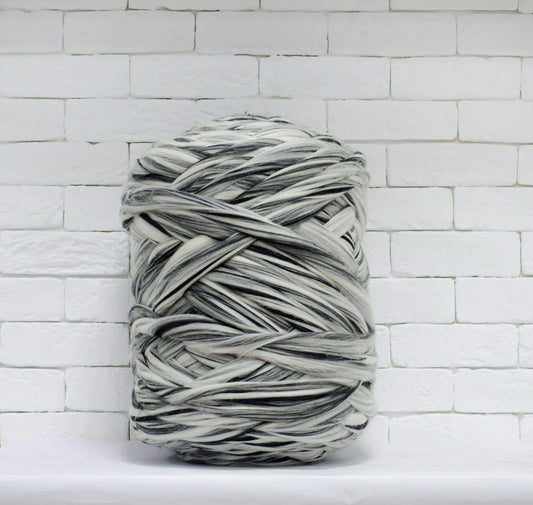 Merino Wool, Super Chunky Yarn - color from MARENGO - FuzzyRoom