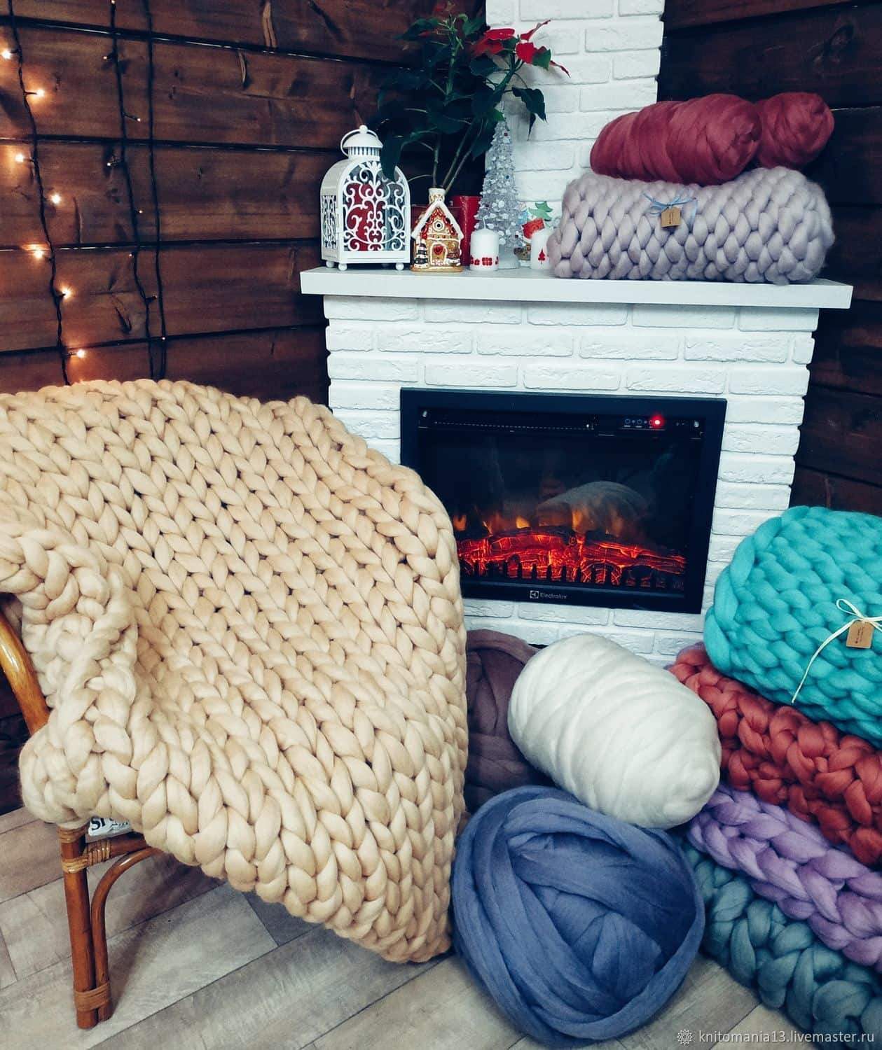 Merino Wool, Super Chunky Yarn - color from INDIGO - FuzzyRoom