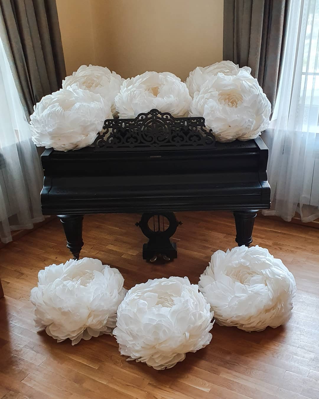 Large paper flowers Roses and Peon (Composition 18 flowers) Eva Boctor