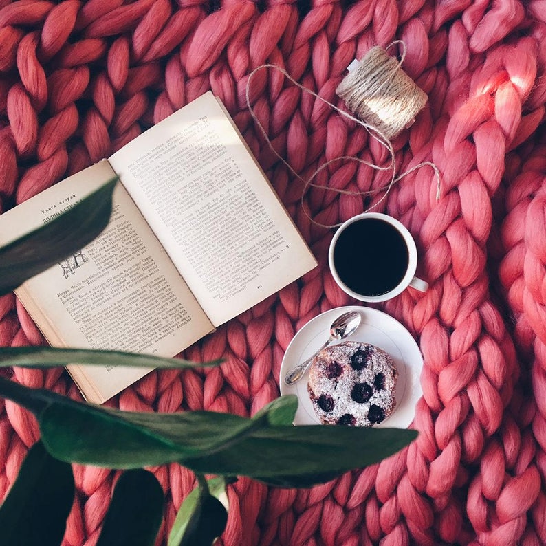 Super Chunky Blanket 70x80 inc (180x203 cm)