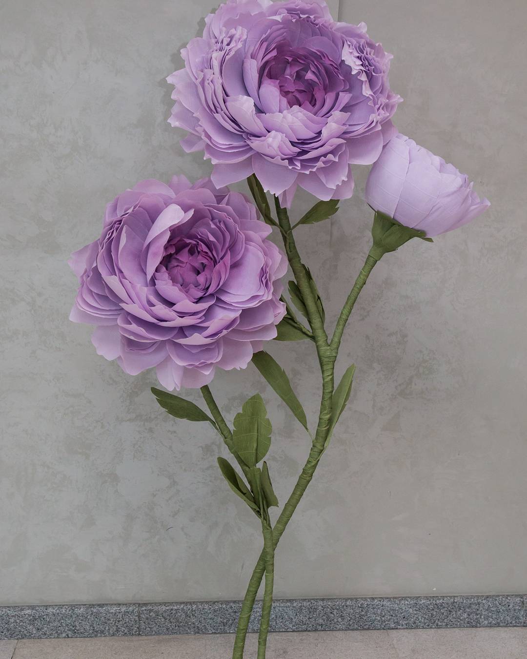 Lot of 9 large flowers, wedding Giant paper Flowers Composition, Wedding backdrop with huge flowers, Alice in Wonderland