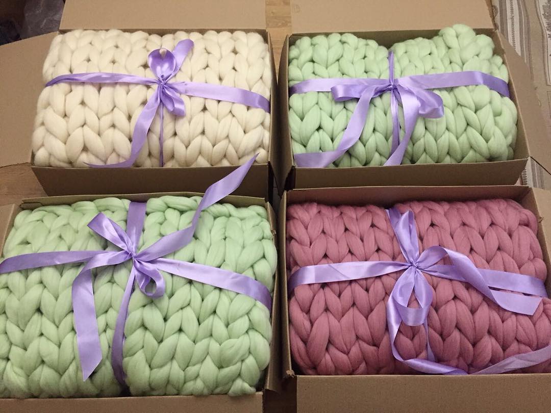 Chunky Yarn MWG 2003 CHAMPAGNE