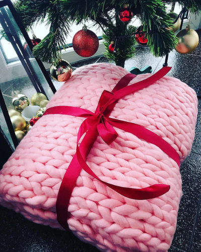 EXPRESS DELIVERY for CHRISTMAS chunky Knit Blanket, Premium Quality Softest Merino Wool Blanket, Chunky Knit Throw, Christmas Gift 40x50inc (101x127cm)