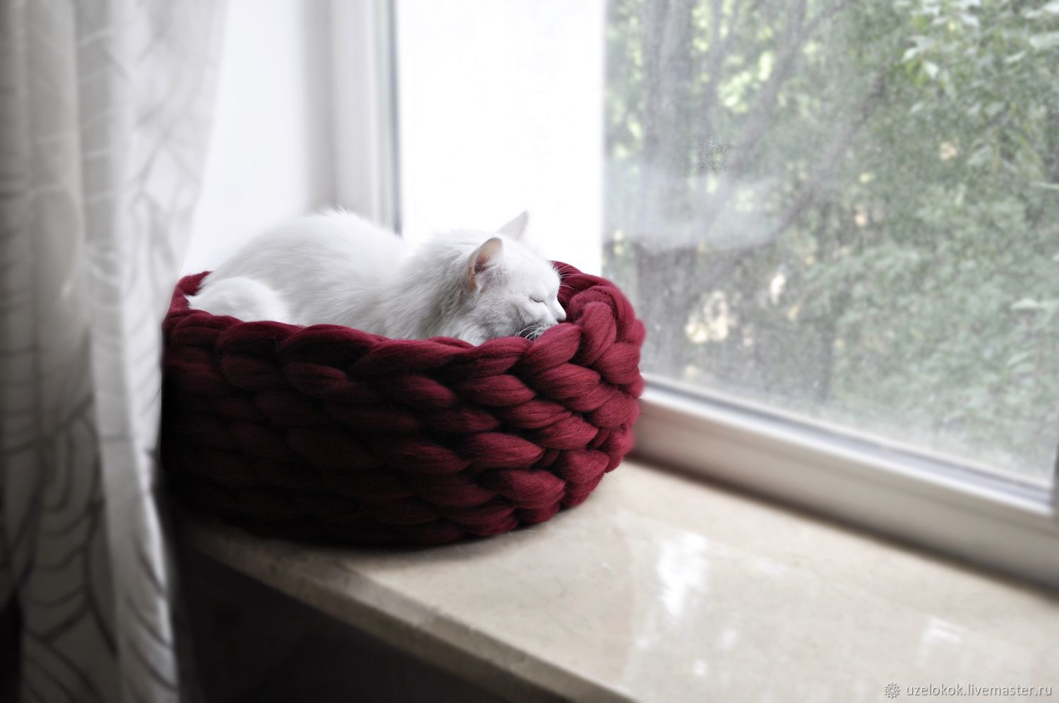 Chunky Yarn MWG 2046 WINE