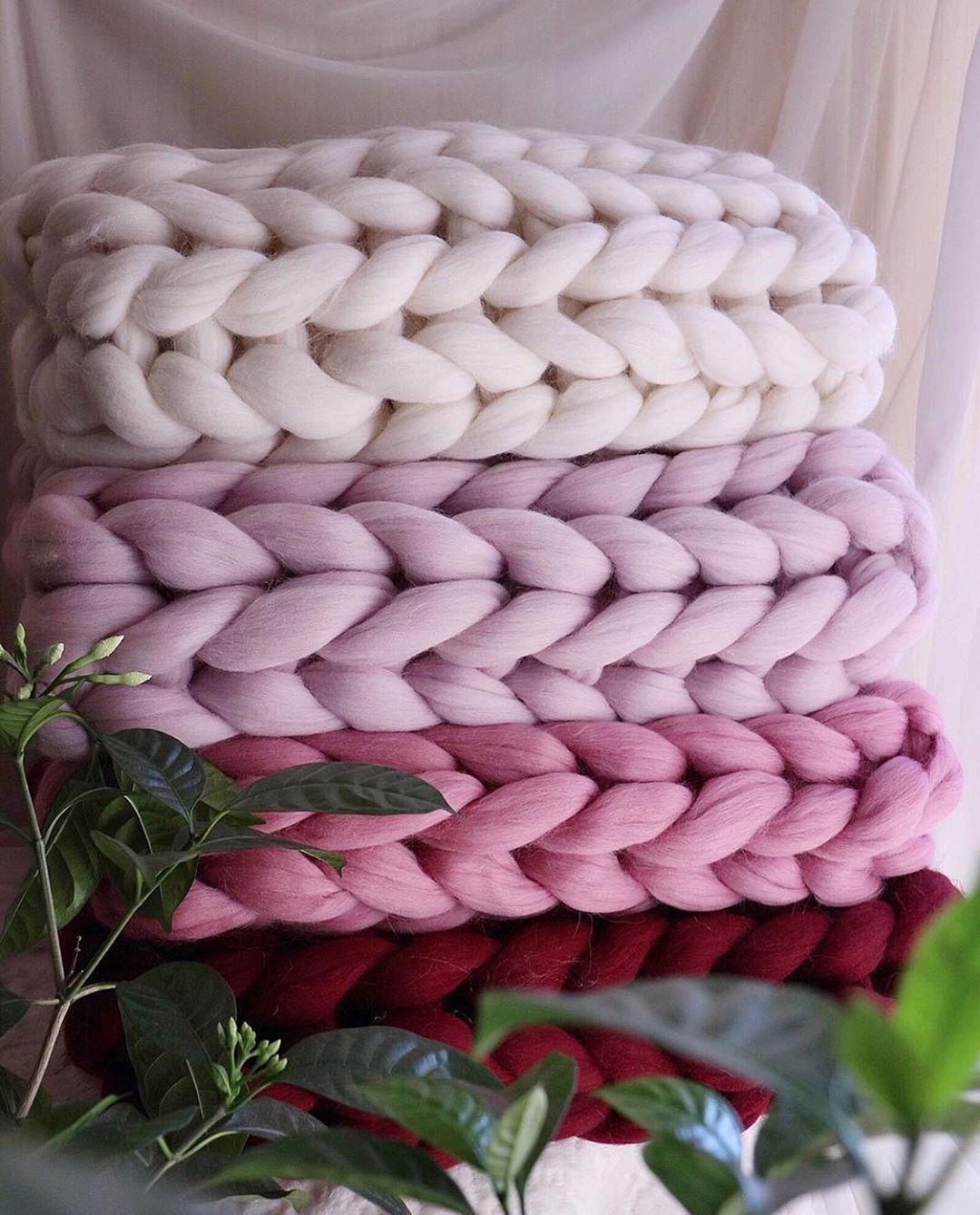 Super Chunky knit blanket, Merino wool blanket, Arm knitted blanket