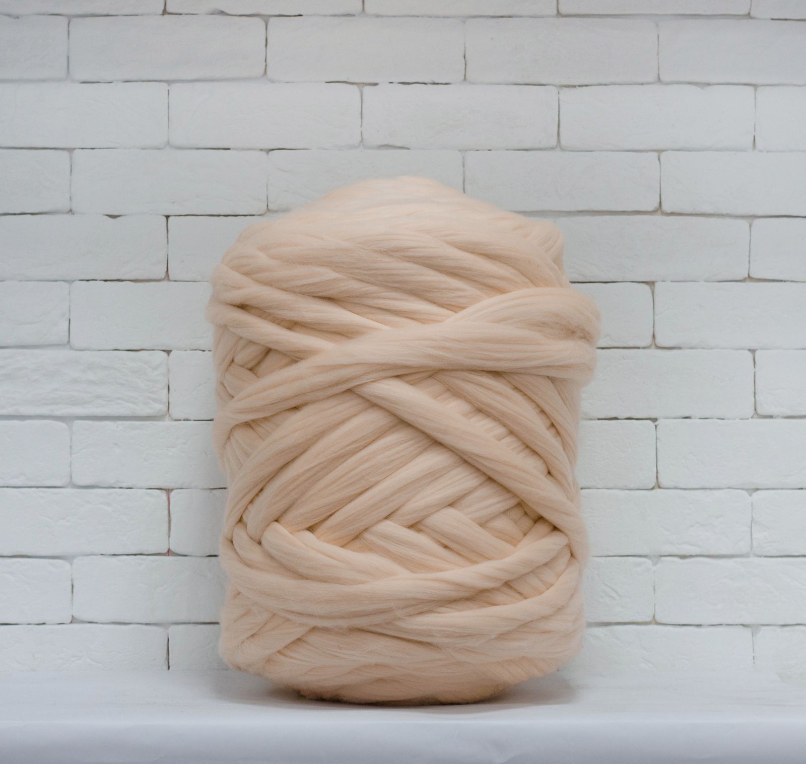 Merino Wool, Super Chunky Yarn - color from CAMEO - FuzzyRoom