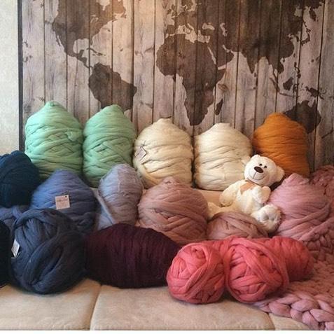 Merino Wool, Super Chunky Yarn - color from CAMEO - FuzzyRoom