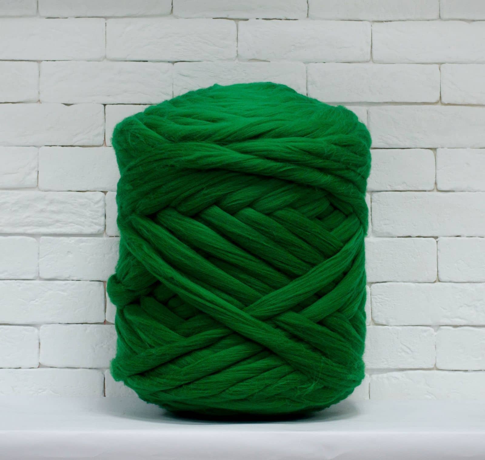 Merino Wool, Super Chunky Yarn - color from EMERALD - FuzzyRoom