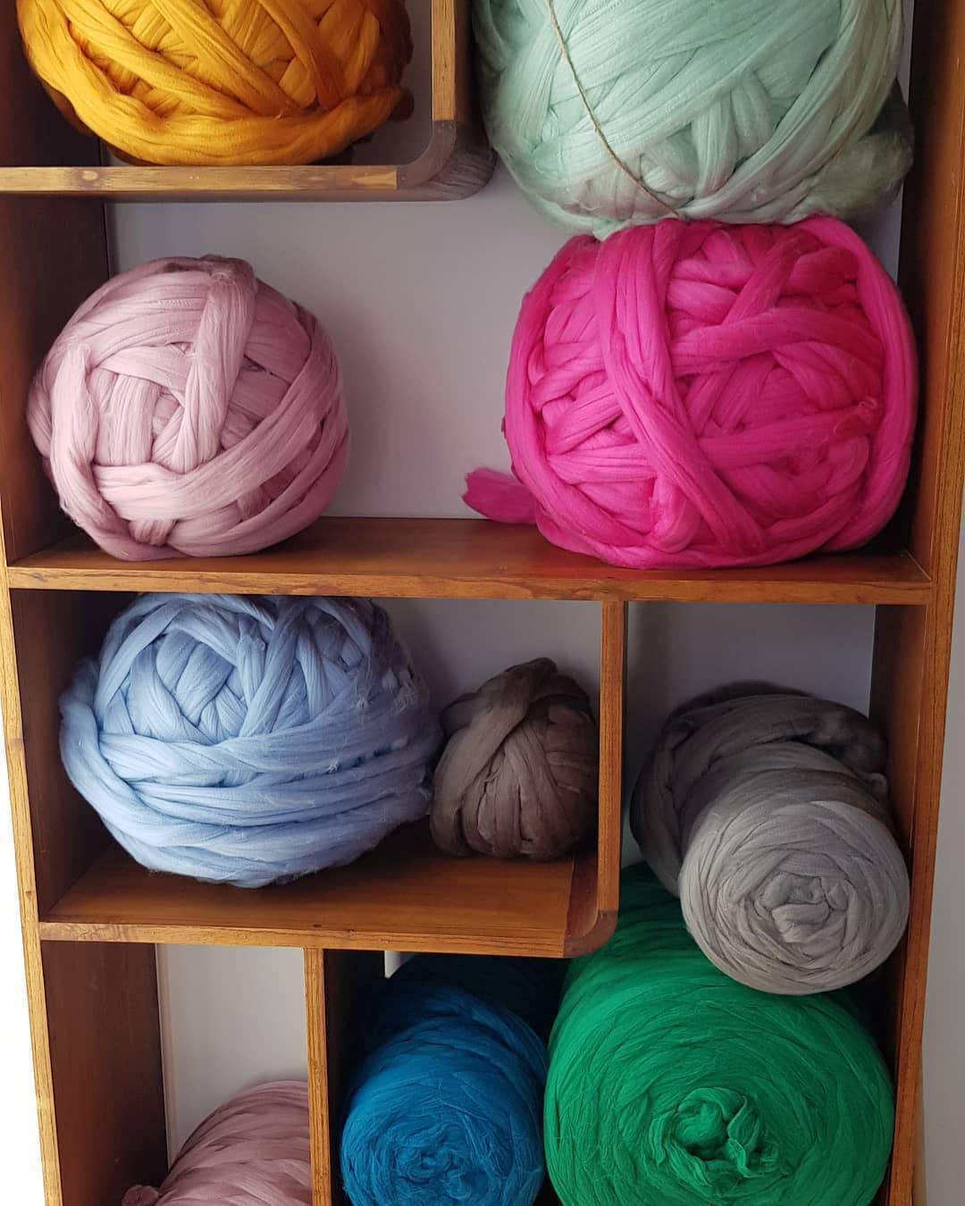 Merino Wool, Super Chunky Yarn - color from EMERALD - FuzzyRoom