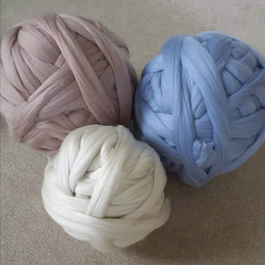 Merino Wool, Super Chunky Yarn - color from NATUREL - FuzzyRoom