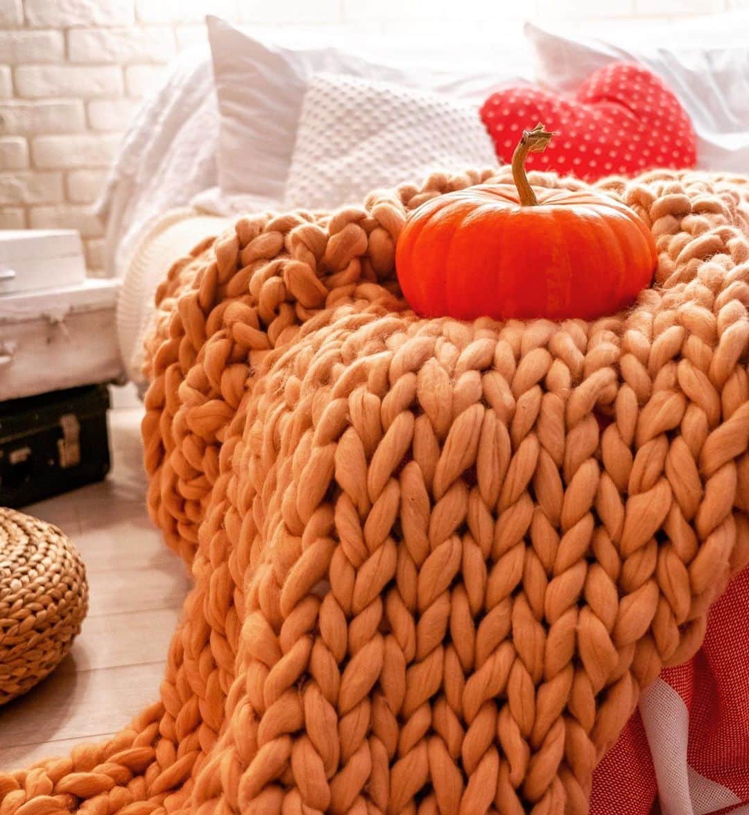 Merino Wool, Super Chunky Yarn - color from PEAR - FuzzyRoom