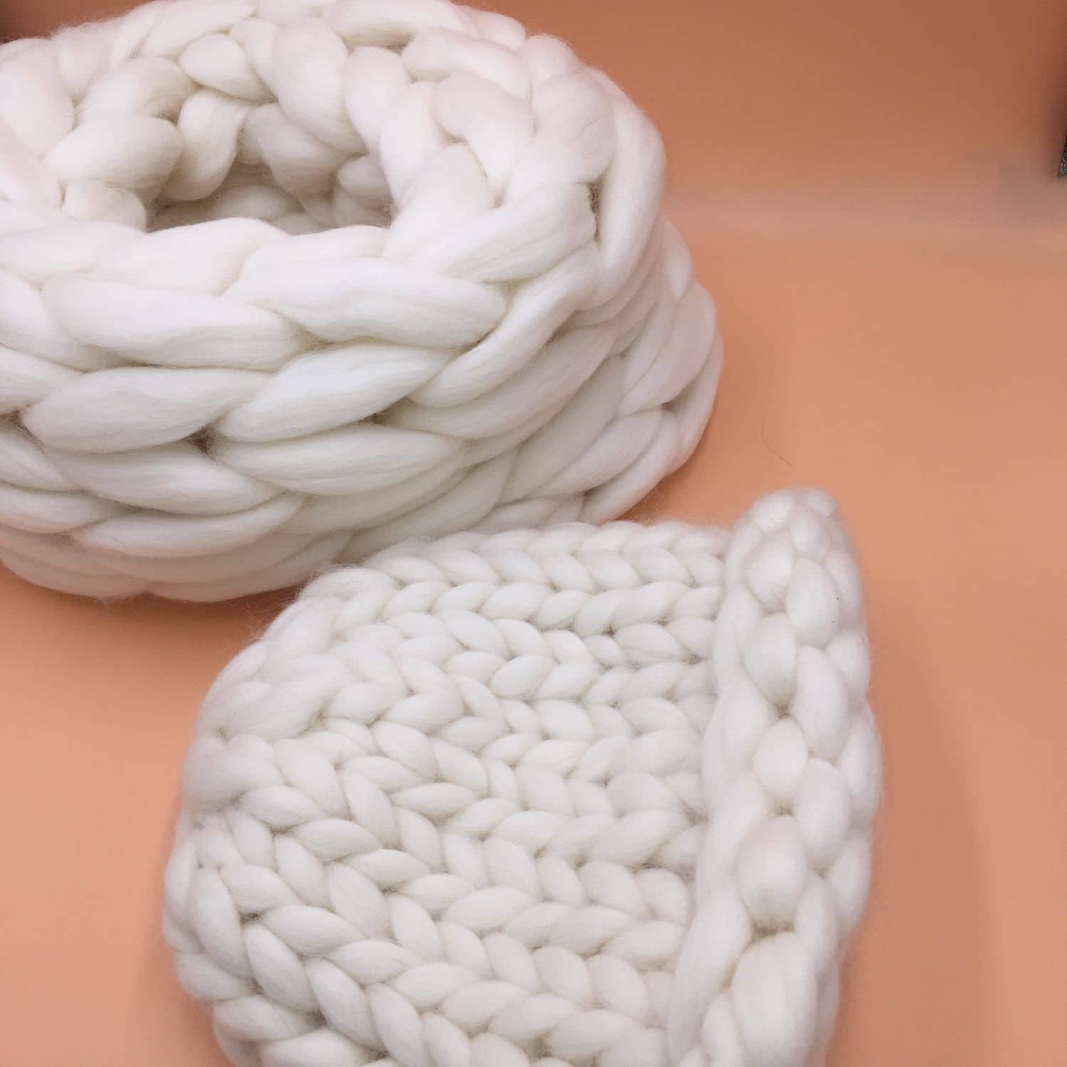 Merino Wool, Super Chunky Yarn  - color from PEARL - FuzzyRoom