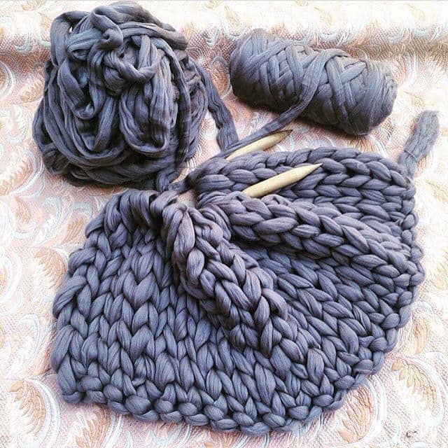 Merino Wool, Super Chunky Yarn - color from SMOKE - FuzzyRoom