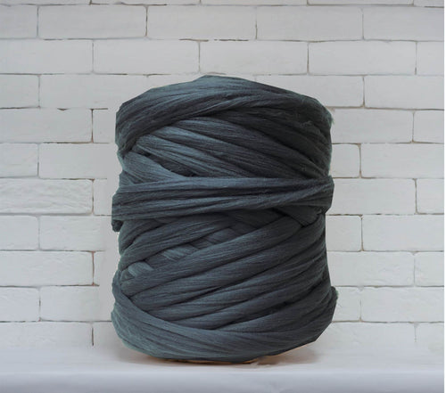 Merino Wool, Super Chunky Yarn - color from SMOKE - FuzzyRoom