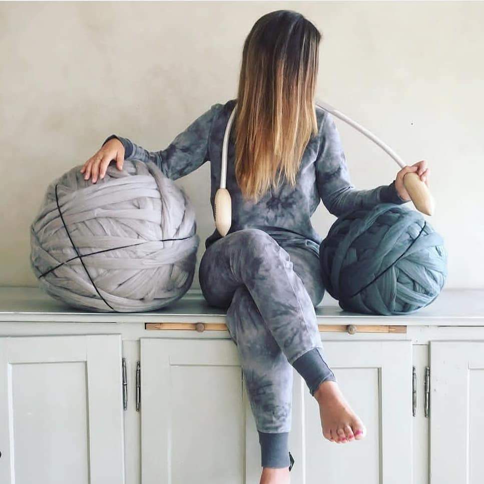 Merino Wool, Super Chunky Yarn - color from ULTRAMARINE - FuzzyRoom