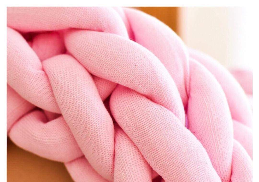 Seamless machine washable chunky yarn with co Lead with the keywords that best describe what your item is since that's what shoppers see first when browsing. tton shell, high quality! DIY - FuzzyRoom