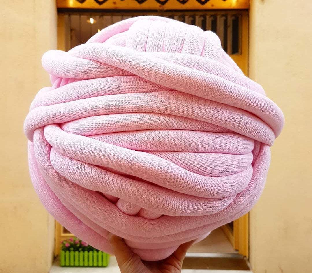 Seamless machine washable chunky yarn with co Lead with the keywords that best describe what your item is since that's what shoppers see first when browsing. tton shell, high quality! DIY - FuzzyRoom