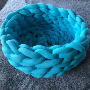 Seamless machine washable chunky yarn with co Lead with the keywords that best describe what your item is since that's what shoppers see first when browsing. tton shell, high quality! DIY - FuzzyRoom