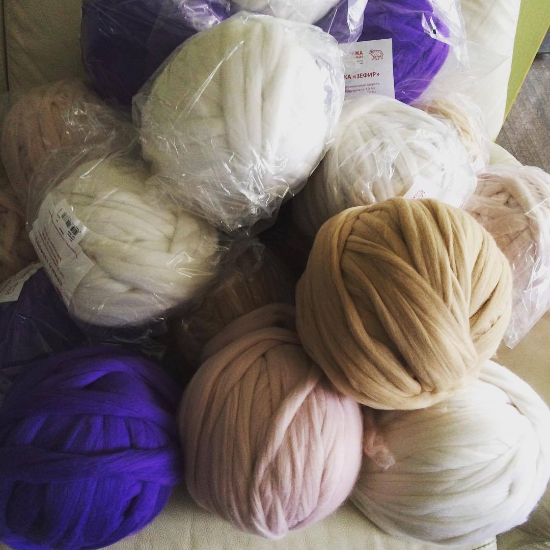 Merino Wool, Super Chunky Yarn - color from DUSTY CEDAR - FuzzyRoom