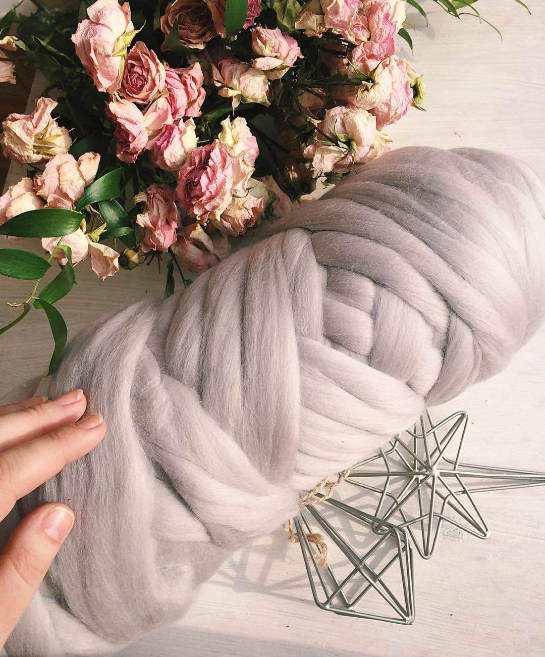 Merino Wool, Super Chunky Yarn - color from DUSTY CEDAR - FuzzyRoom