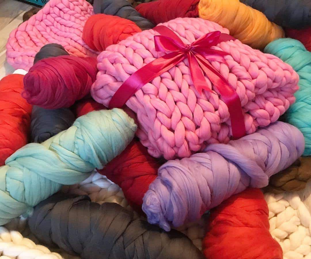 Merino Wool, Super Chunky Yarn - color from PURPLE - FuzzyRoom