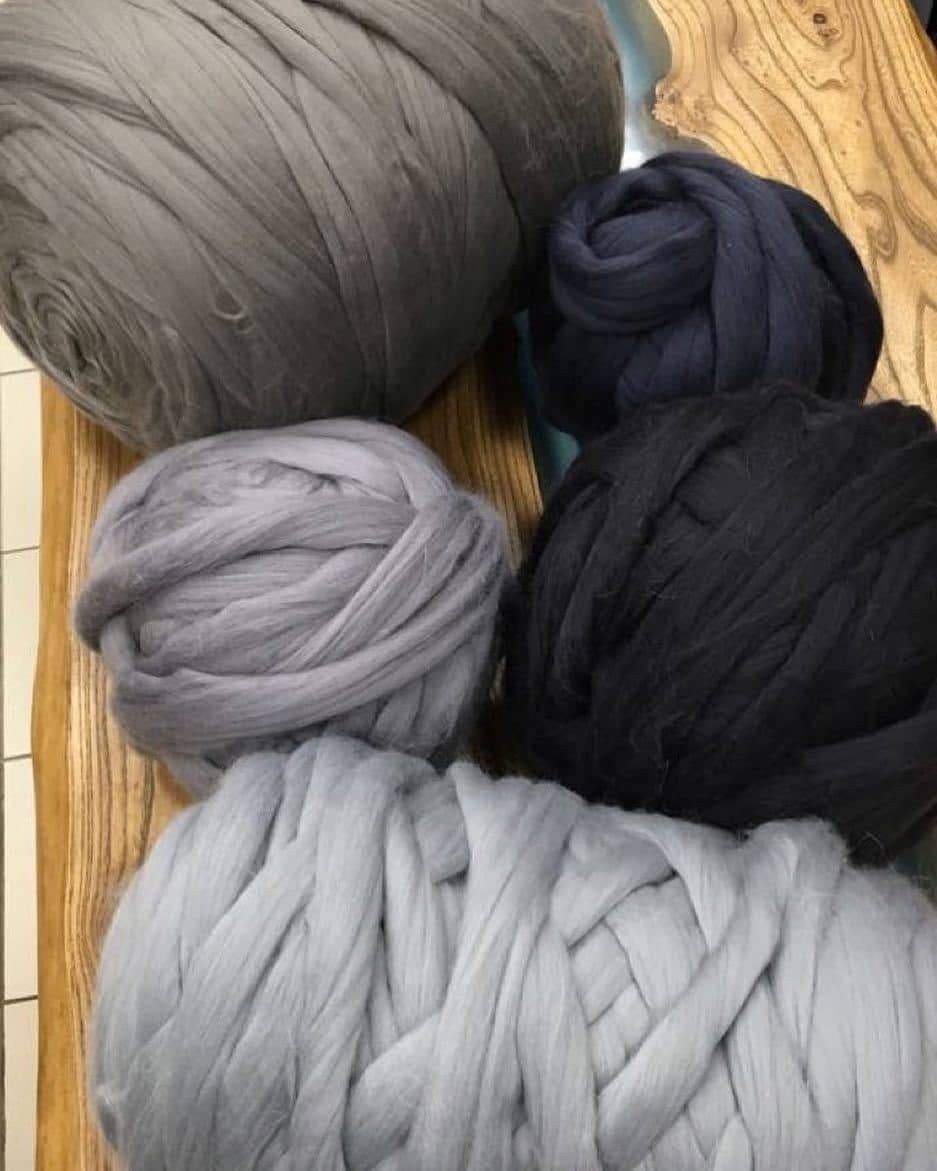 Merino Wool, Super Chunky Yarn - color from PURPLE - FuzzyRoom